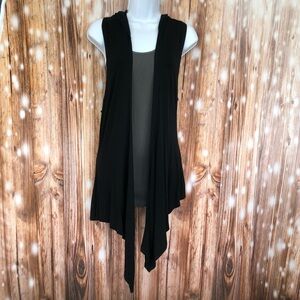 Discovery Clothing Gracie Black Sleeveless Hooded Duster